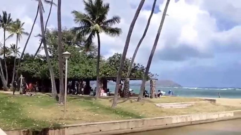 Waialaie Beach Park bei Kahala – Ruhiger Strand, wenig Wellen