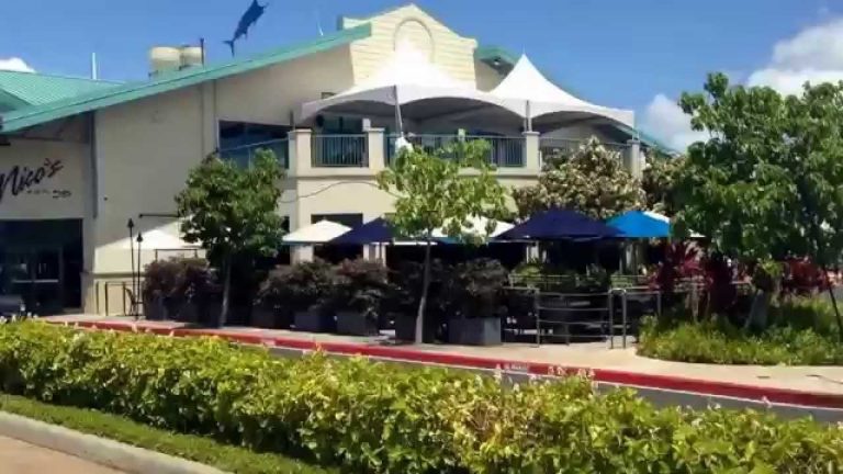 Nicos Restaurant im Fischer Hafen auf Oahu in Hawaii