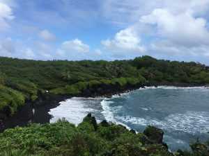 schwarzer Strand auf Maui