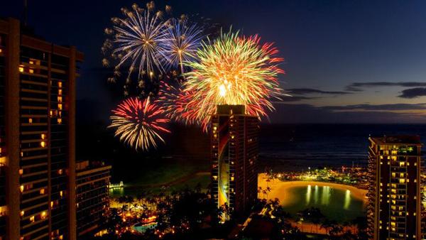 Silvester Feuerwerk am Hilton Hawaiian Village