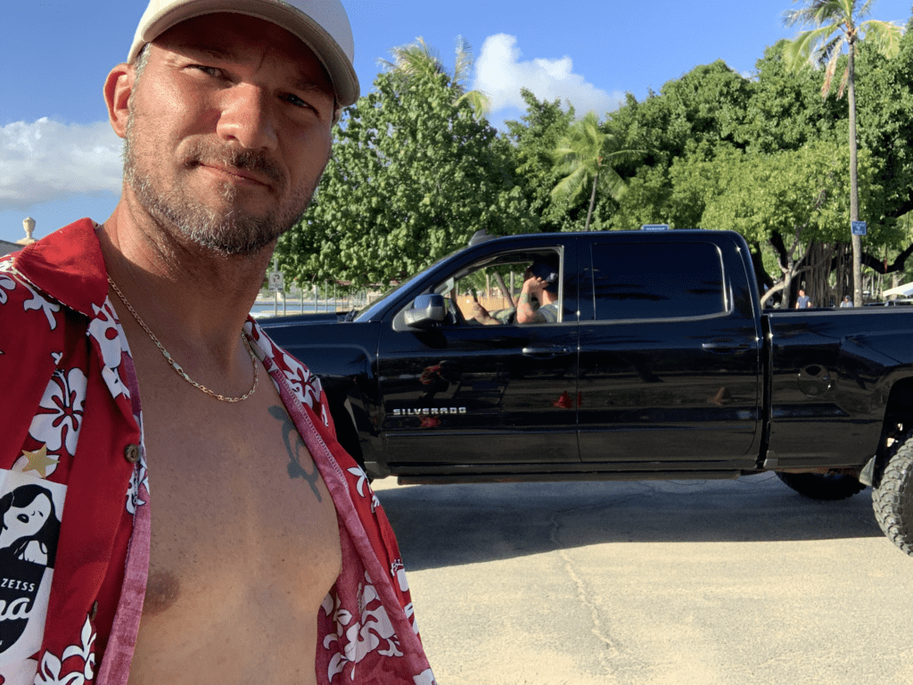 BBQ Kings im Pickup Truck in Waikiki